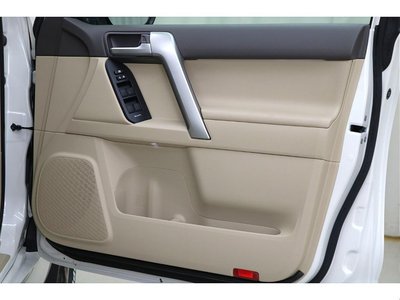 2023 Toyota LAND CRUISER PRADO 照片 22