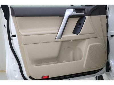 2023 Toyota LAND CRUISER PRADO 照片 26