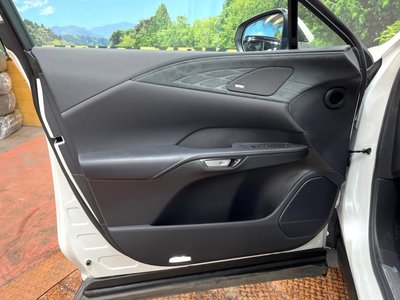 2023 Lexus RX thumbnail 23