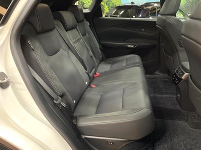 2023 Lexus RX photo 9