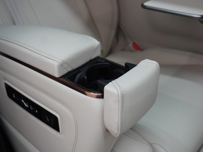 2026 Lexus LM thumbnail 70