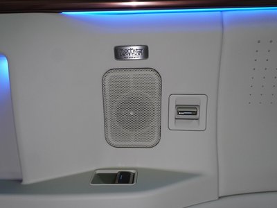 2026 Lexus LM thumbnail 57