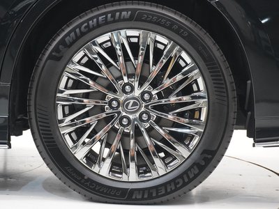 2026 Lexus LM thumbnail 19