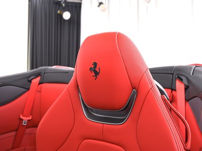 صورة 16 لـ 2023 Ferrari PORTOFINO M