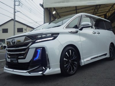 2024 Toyota VELLFIRE — фото 3