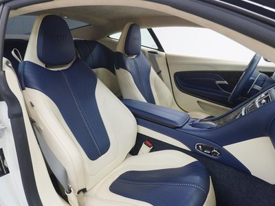 2017 Aston Martin DB11 照片 27