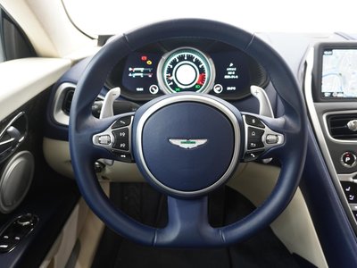 2017 Aston Martin DB11 照片 37