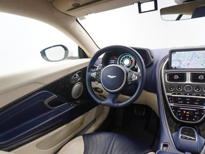 2017 Aston Martin DB11 照片 47