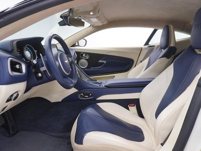 2017 Aston Martin DB11 照片 25