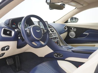 2017 Aston Martin DB11 照片 50