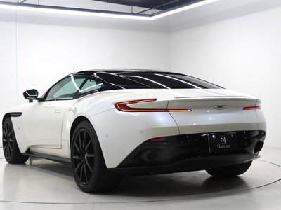 2017 Aston Martin DB11 照片 7