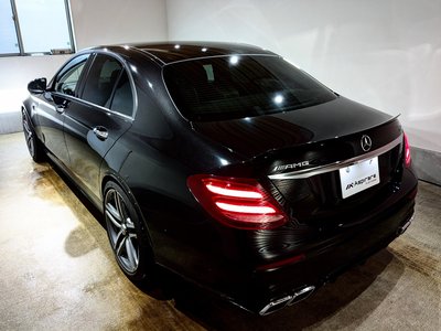 2018 Mercedes-BENZ E-CLASS AMG photo 10