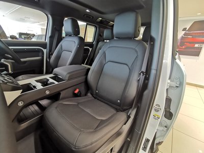 2025 LAND Rover DEFENDER thumbnail 28