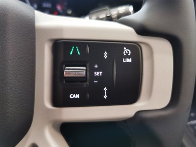 2025 LAND Rover DEFENDER photo 11
