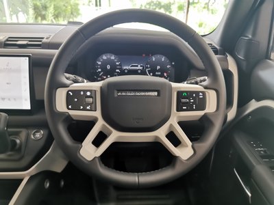 2025 LAND Rover DEFENDER thumbnail 26