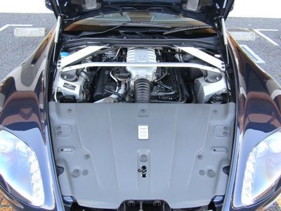 2006 Aston Martin V8 — миниатюра 15