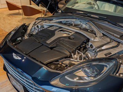2024 Aston Martin DBX 照片 38