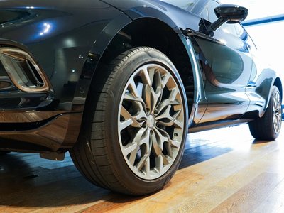 2024 Aston Martin DBX 照片 44