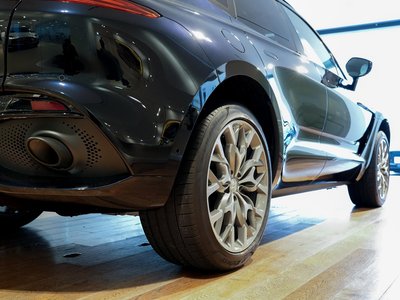 2024 Aston Martin DBX 照片 14