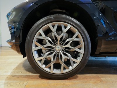 2024 Aston Martin DBX 照片 43