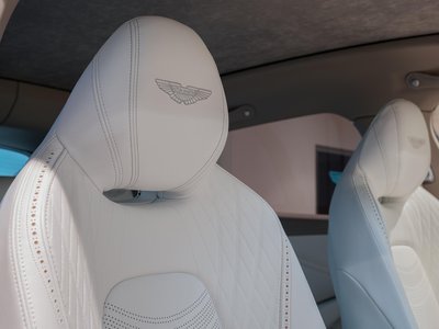 2024 Aston Martin DBX 照片 33
