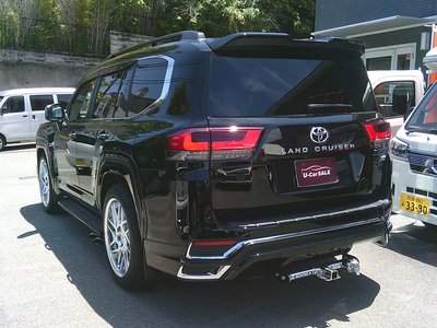 صورة 5 لـ 2024 Toyota LAND CRUISER 300