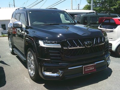 صورة 2 لـ 2024 Toyota LAND CRUISER 300