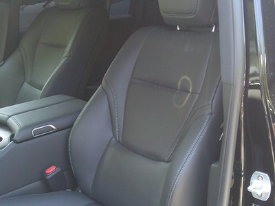 صورة 32 لـ 2024 Toyota LAND CRUISER 300