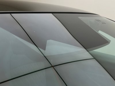 صورة 54 لـ 2024 Aston Martin DB12