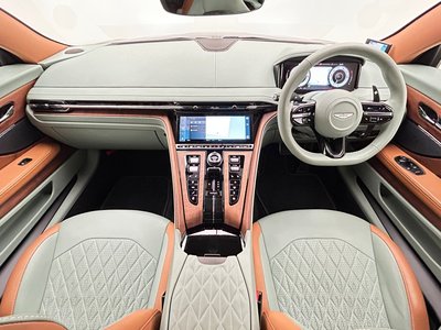 صورة 30 لـ 2024 Aston Martin DB12