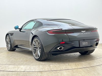صورة 7 لـ 2024 Aston Martin DB12