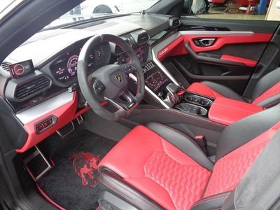 2019 Lamborghini URUS — фото 16