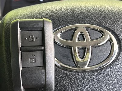 2025 Toyota LAND CRUISER 70 thumbnail 48