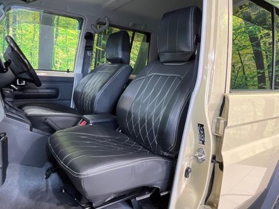 2025 Toyota LAND CRUISER 70 thumbnail 50