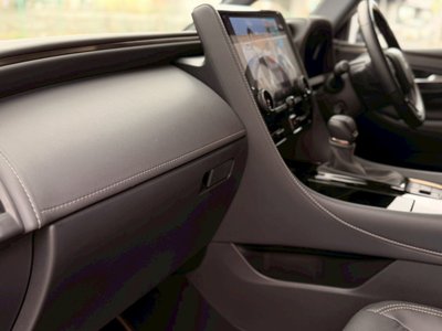 2024 Toyota ALPHARD — миниатюра 38