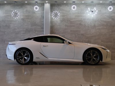 2017 Lexus LC photo 8