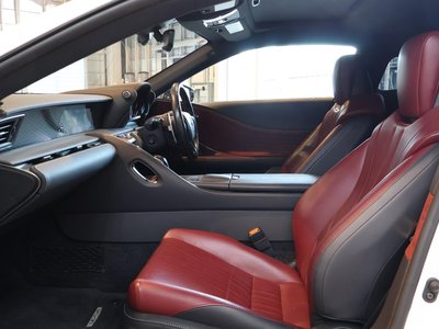 2017 Lexus LC photo 16