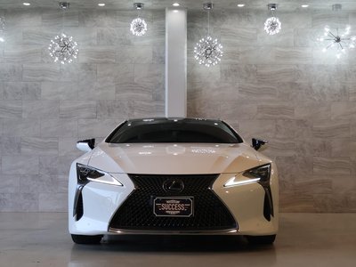 2017 Lexus LC photo 2