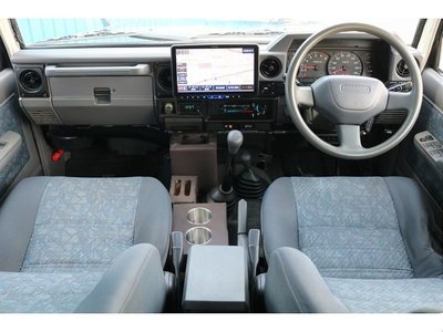 1999 Toyota LAND CRUISER 70 — фото 2