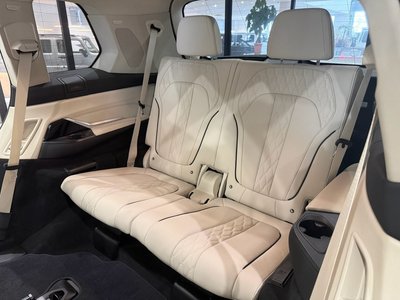 صورة مصغرة 42 لـ 2022 BMW X7