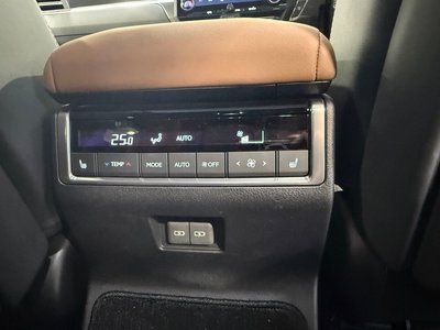 2025 Lexus GX — фото 102
