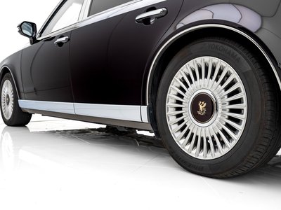 2019 Toyota CENTURY photo 14