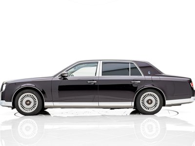 2019 Toyota CENTURY photo 4