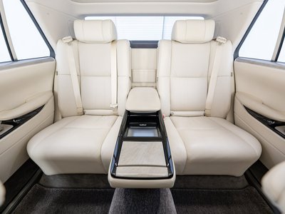 2019 Toyota CENTURY photo 38