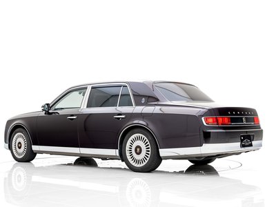 2019 Toyota CENTURY photo 5