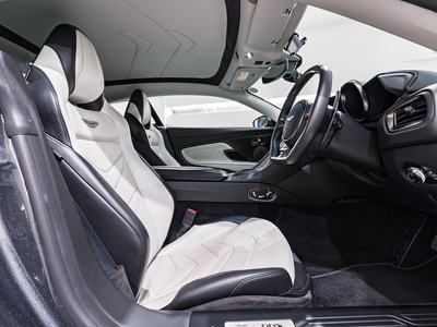 2019 Aston Martin DBS SUPERLEGGERA 照片 3