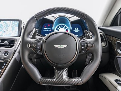 2019 Aston Martin DBS SUPERLEGGERA 照片 2