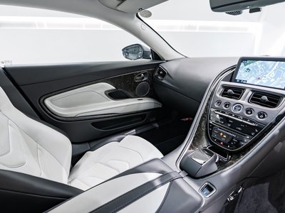 2019 Aston Martin DBS SUPERLEGGERA 照片 22