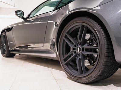 2019 Aston Martin DBS SUPERLEGGERA 照片 30