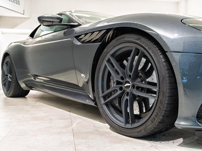 2019 Aston Martin DBS SUPERLEGGERA 照片 29